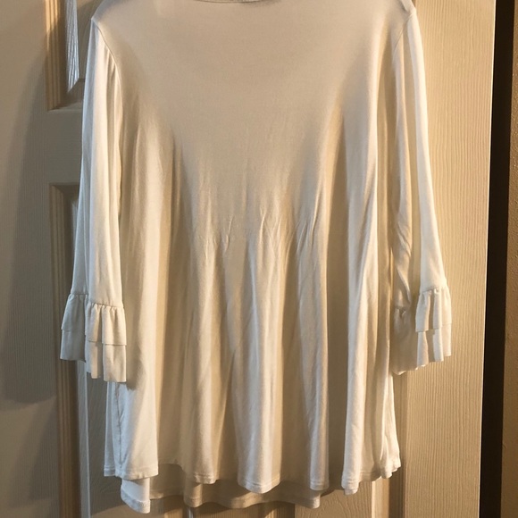 Off-white scoopneck baby doll top w/ruffled sleeve - Picture 3 of 5